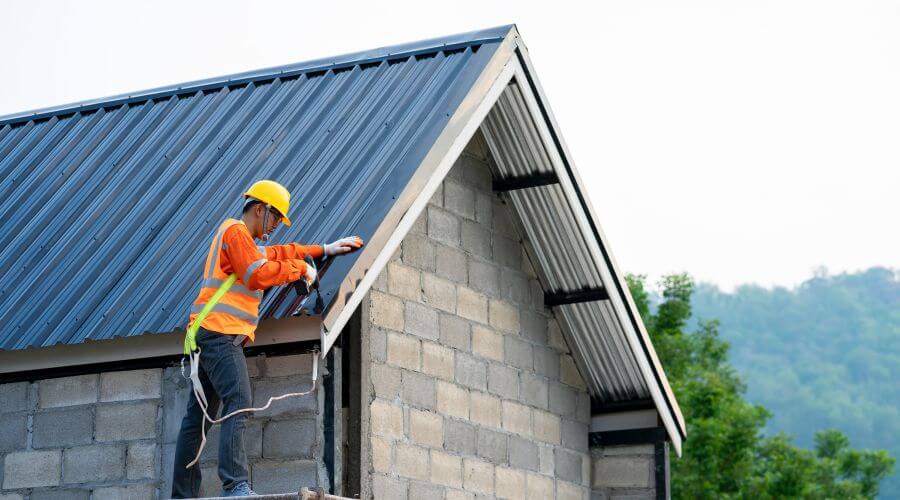 Professional gutter cleaning in Pecos, NM